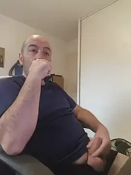 Stripchat Sex Cam of veryverybigdick45