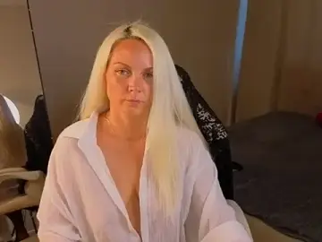 Stripchat Live Sex Cam of April_Nelson