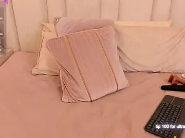 Stripchat Live Porn of im_miaadoll