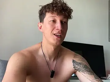 Stripchat Live Sex Cam of ohh_dani
