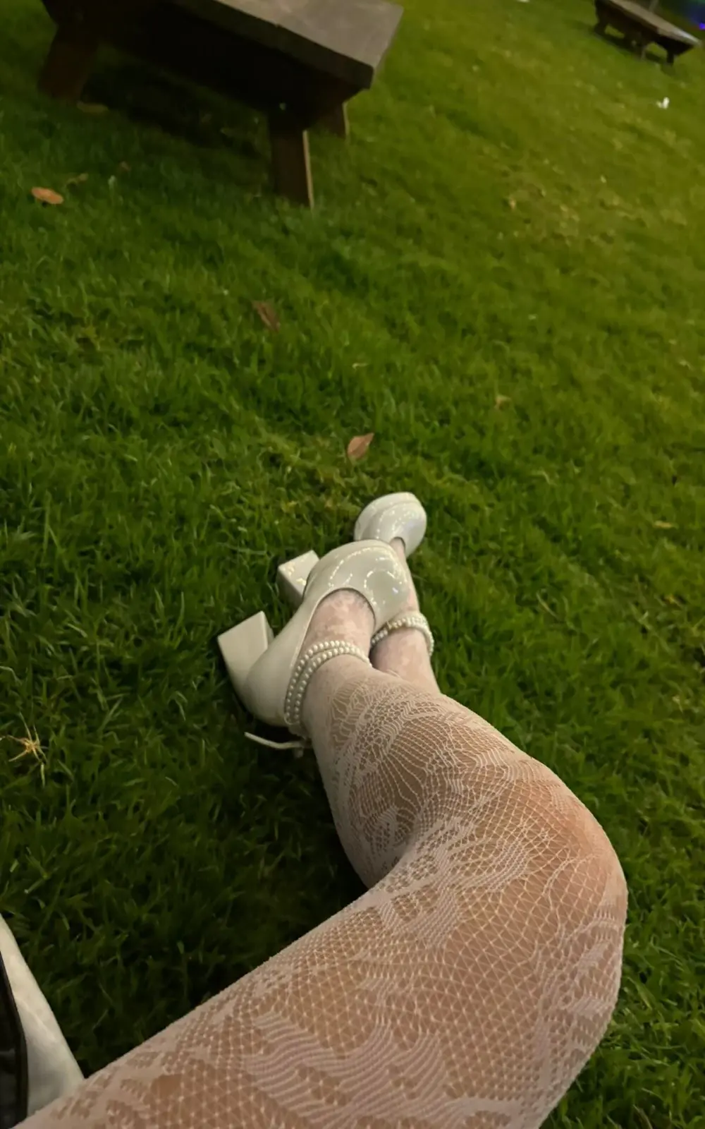 Karoline_Jones18