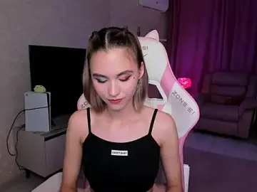 Stripchat Free Porn Cam of EllaCurtis