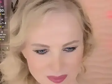 Stripchat Live Sex Cam of Sandra_Kind