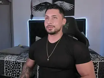 Stripchat Best live sex cam show of santi_aesthetic
