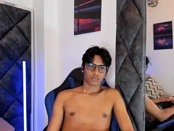 Stripchat Free Live Porn of LiamKron