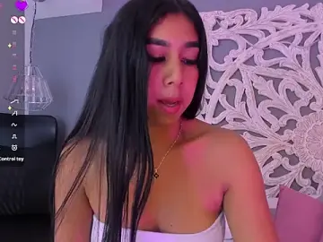 Stripchat Free Live Porn of AnaGonzalez_