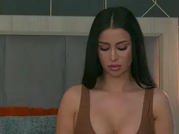 Stripchat Best live sex cam show of EmyLaveau