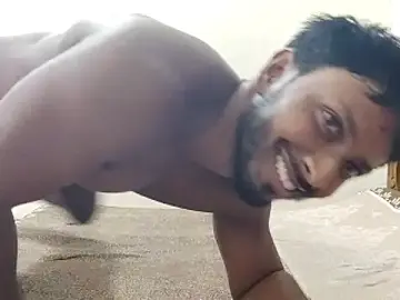 Stripchat Watch Live Sex Cams of Hunky_Ariyaan