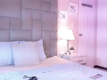 Stripchat Sex Cam of Noah_Bells