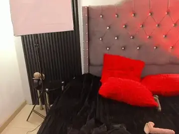 Stripchat Live Sex of Scarbadgirl_