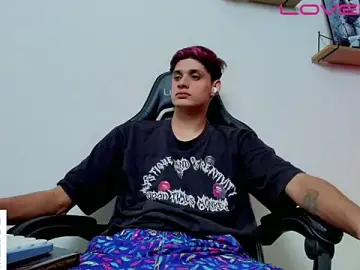Stripchat Watch Live Sex Cams of flaquito___
