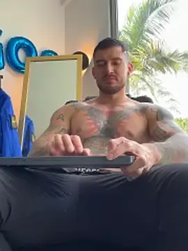 Stripchat Sex Cam of DimitriSullivan_