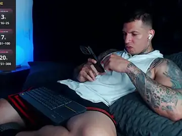 Stripchat Adult Webcam of Shane_Clay