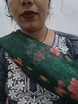 Stripchat Live Sex of KAJALBHABHI_