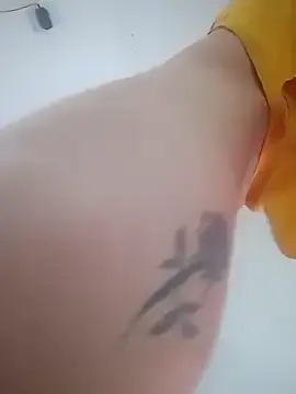 Stripchat Free Porn Cam of bonequinhaGatinha