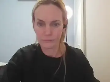 Stripchat Free Live Porn of Annylove1