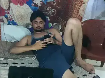 Stripchat Live Sex of ROCOGUJUBULL