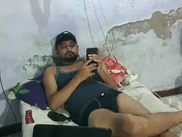 Stripchat Free Porn Cam of ROCOGUJUBULL