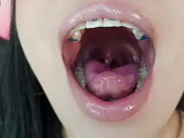 Stripchat Sex Chat of mia_roux1