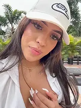 Stripchat Nude Webcam of MystiqueXXX
