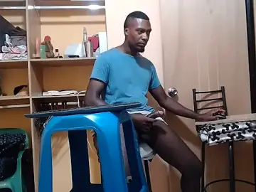 Stripchat Live Sex Cam of kurtbigcock