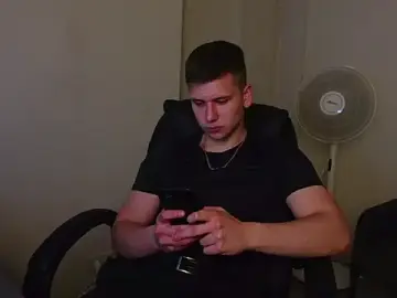 Stripchat Live Sex Cam of Zack_Gillian