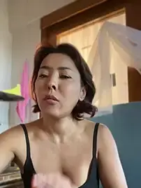 Stripchat Sex Cam of NoirElysia