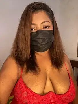 Stripchat Nude Webcam of _Cute_ariana_