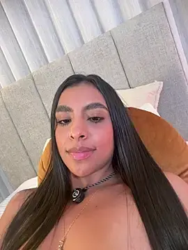 Stripchat Live Sex Cam of emma_brooks1