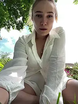 Stripchat Free Porn Cam of SugarDanger