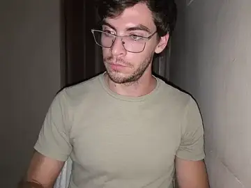 Stripchat Sex Cam of GringoDelicius