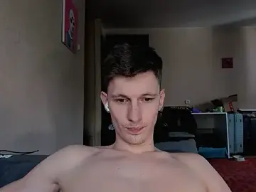 Stripchat Sex Cam of Kevin_Hornyyy