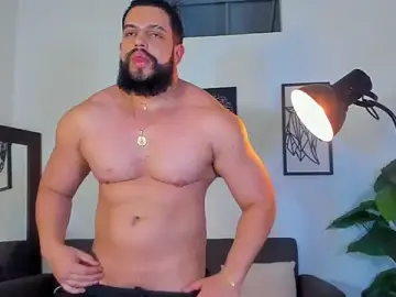 Stripchat Live Sex Cam of Justin_kingX7
