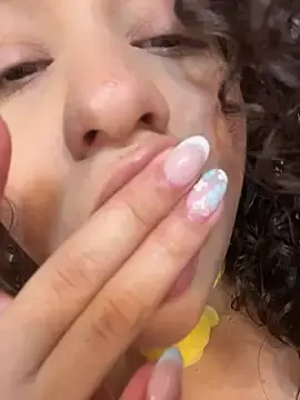 Stripchat Live Porn of Shara_dreams