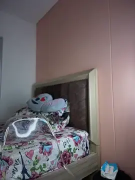 Stripchat Free Porn Cam of Shara_dreams
