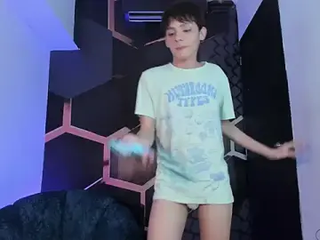 Stripchat Best live sex cam show of MathiasGreen_