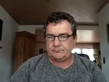 Stripchat Sex Cam of Nobbie444