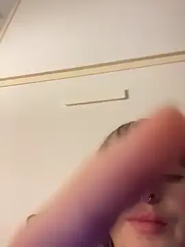Stripchat Free Live Porn of MikaScarlet