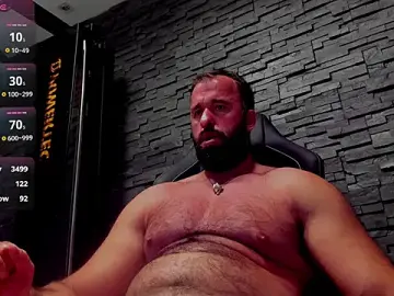Stripchat Free Porn Cam of David_Big_Daddy