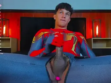 Stripchat Live Sex Cam of Leo_Savage_