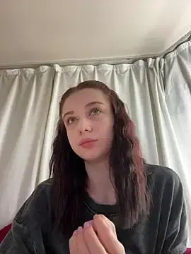 Stripchat Sex Cam of MiraXS