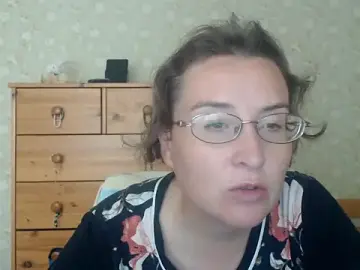 Stripchat Live Sex Cam of Smart_Rose