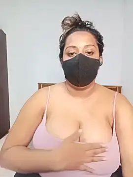 Stripchat Sex Cam of Suger_Lips_99