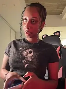 Stripchat Free Porn Cam of Your_Paris