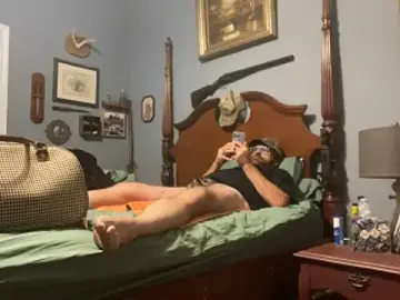 Stripchat Free Porn Cam of BootsAndCountry