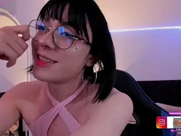 Stripchat Sex Cam of cleeo_nile