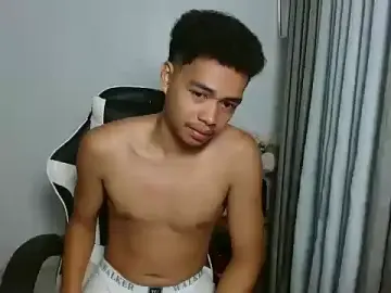 Stripchat Adult Webcam of curlyasian_njxx