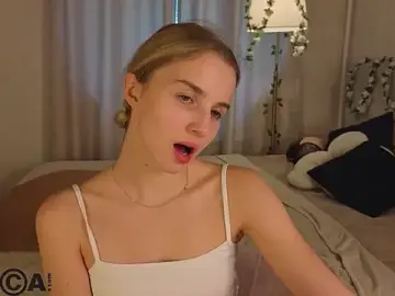 Stripchat Free Porn Cam of L1na_Reeds