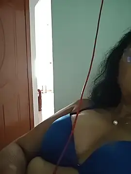 Stripchat Free Porn Cam of NakedMILFx