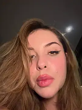 Stripchat Live Porn of Alirawrz